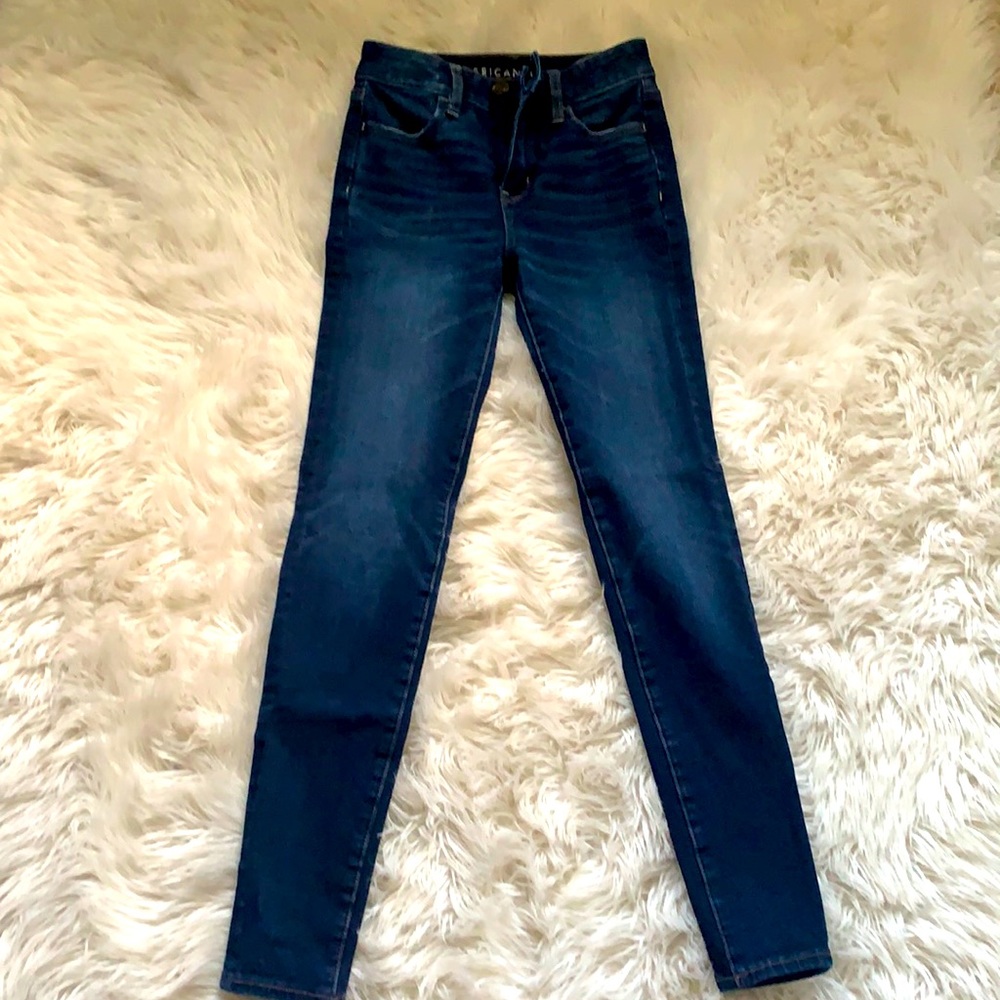 dark blue american eagle jeans
